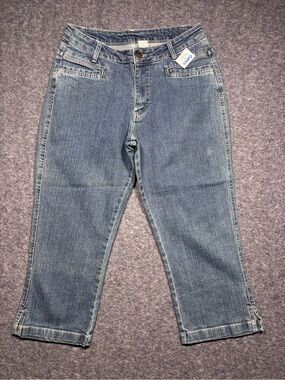 Women’s Capri Jeans Missy Bottoms Sz 8